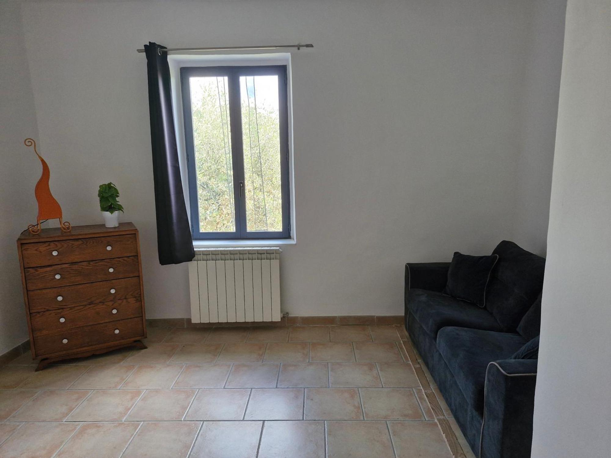 Maison De Village En Duo Avec 150m2 Au Rdc Et La Parentale Ou En Famille Avec 4 250m2 Interieur Casa de Férias